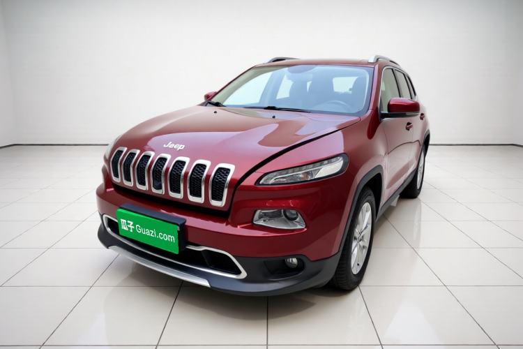Used Jeep Cherokee 2017 2.0L Superior Edition