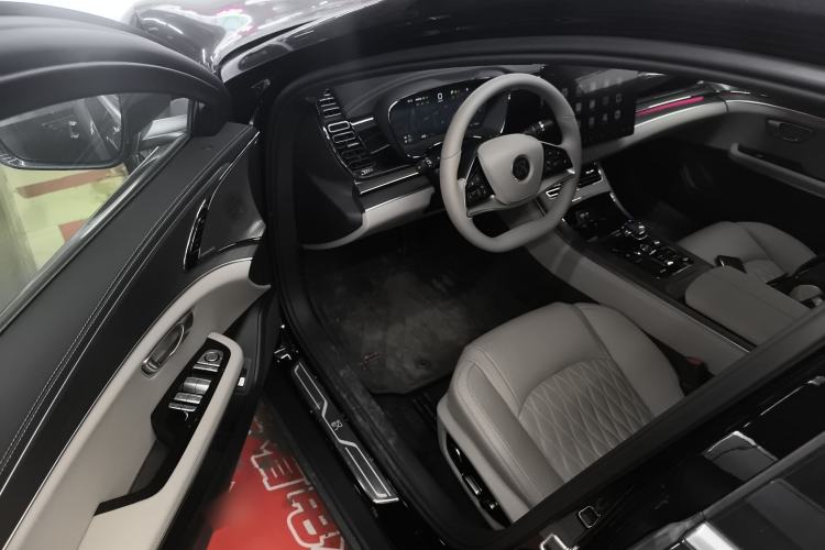 Used BYD Han 2025 DM-i Intelligent Driving Edition 125KM LiDAR Flagship Model
