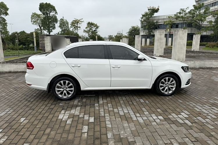 Used Volkswagen Lavida 2017 1.6L Automatic Comfort Edition