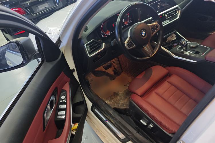 Used BMW 3 Series 2021 Second Facelift 325i M Sport Package Driver Seat