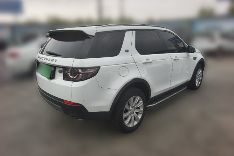 Used Land Rover Discovery Sport 2016 2.0T SE Rear Right 45 Deg