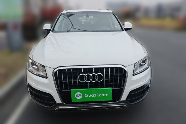 Used Audi Q5 2017 Plus 40 TFSI Technology Model
