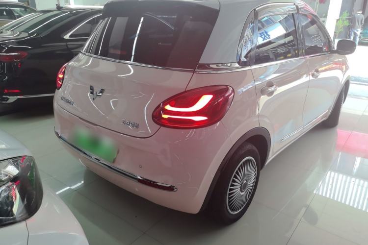 Used Wuling Bingo 2023 410 km Lingxi Deluxe Edition
