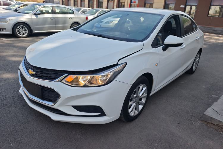 Used Chevrolet Cruze 2017 1.5L Automatic Pioneer Sunroof Edition