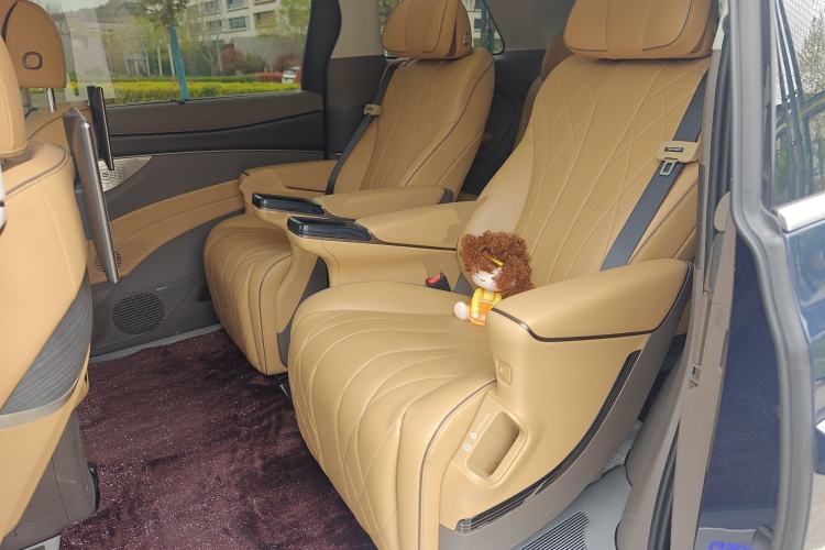 Used Denza D9 2022 DM-i 970 Four-Wheel Drive Flagship Model
