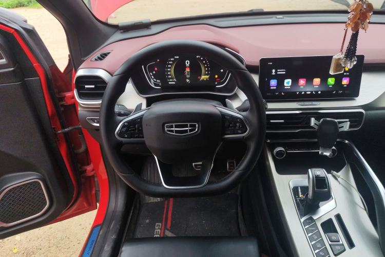 Used Geely Auto Coolray 2019 Sport Model 260T DCT Battle China V Standard Steering Wheel