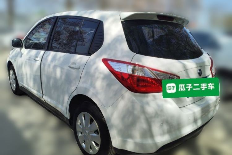 Used Venucia R50 2015 1.6L Manual Fashion Edition Rear Left 45 Deg