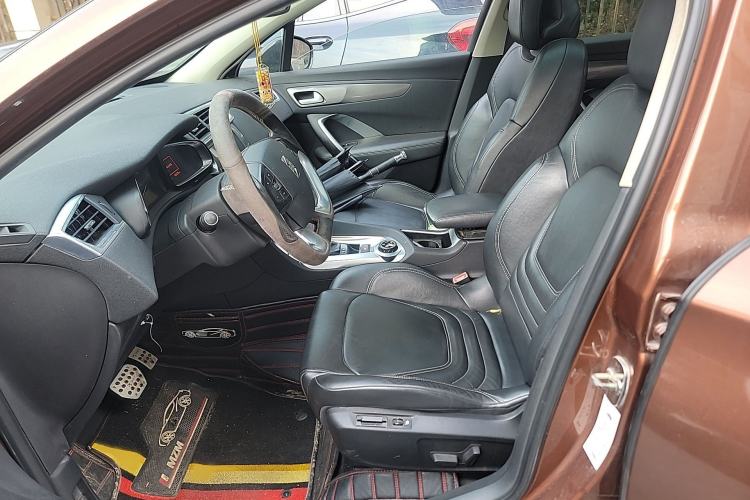 Used DS 6 2014 1.6T Luxury Edition THP160
