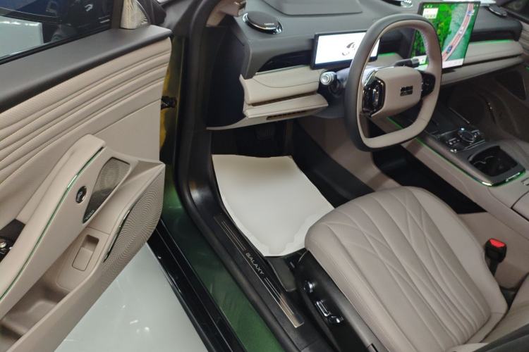 Used Geely Galaxy 8 2025 130km EM-i Flagship Edition Driver Seat