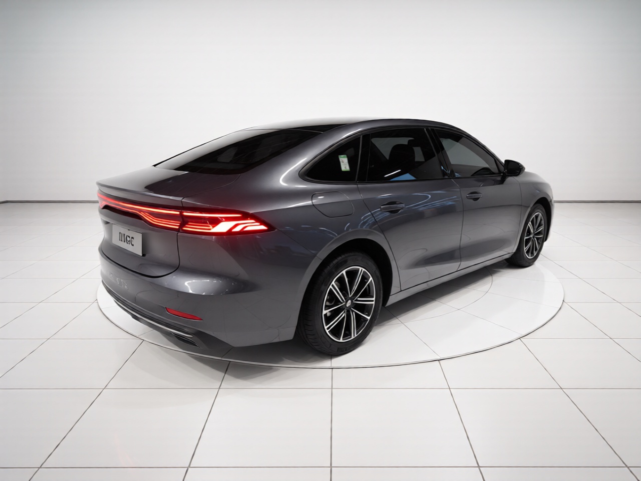 Geely Galaxy A7 2025 Model EM-i 70km Luxury Edition — снимка 6
