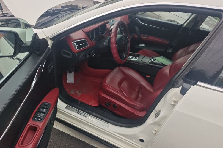 Used Maserati Ghibli 2014 3.0T Standard Edition Driver Seat