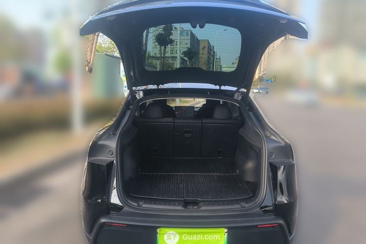 Used Tesla Model Y 2025 Rear-Wheel-Drive Version