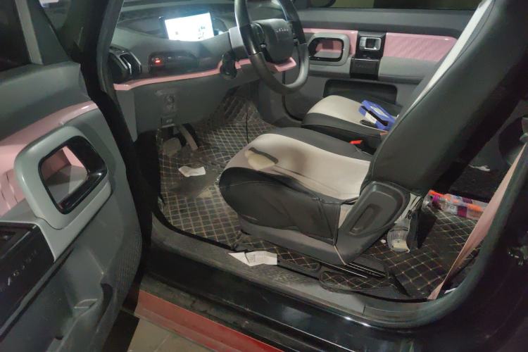 Used Baojun E300 2020 Plus Starry Intelligence Edition Driver Seat