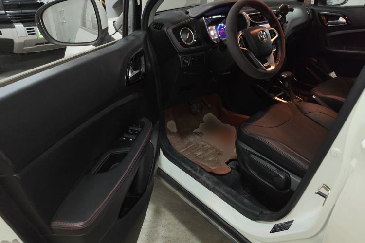 Used Brilliance V3 2016 1.5L Automatic Smart Version