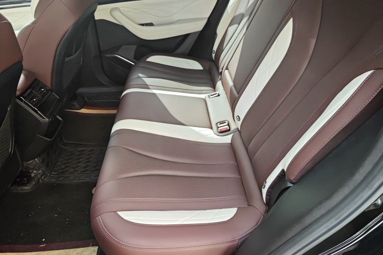 Used Geely Auto Monjaro L 2024 2.0TD High-Power Automatic Two-Wheel Drive Yunqi Version