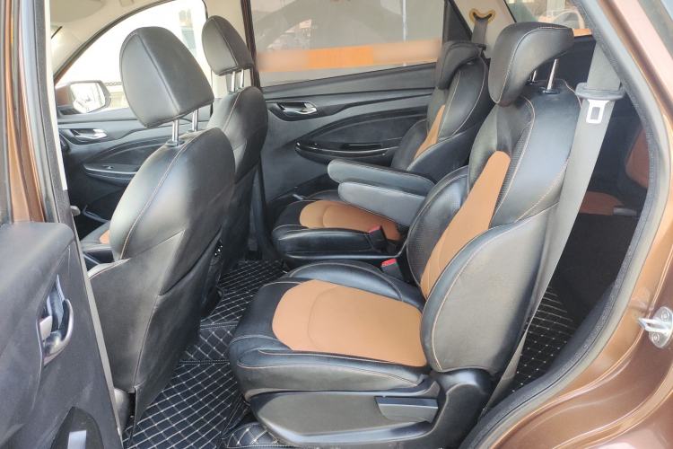Used Wuling Hongguang S3 2019 1.5T Manual Comfort Edition China VI Standard