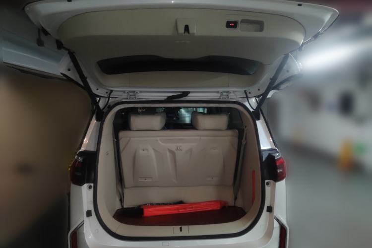 Used Buick GL8 2021 ES Landtrek 653T Comfort Edition