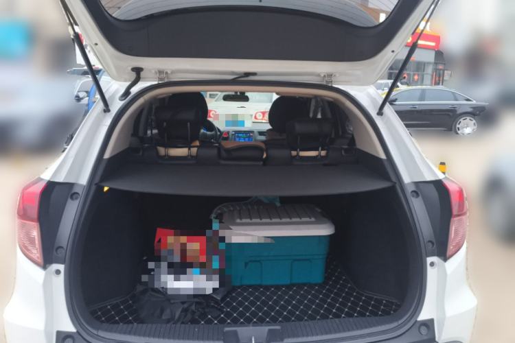 Used Honda Vezel 2017 1.8L CVT Front-Wheel Drive Pioneer Edition Trunk