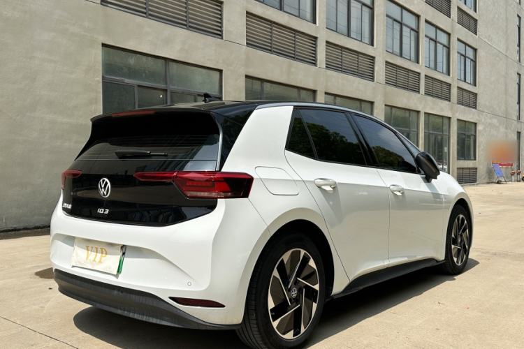 Used Volkswagen ID.3 2025 Smart Model Outstanding Oxygen Edition Exterior 2