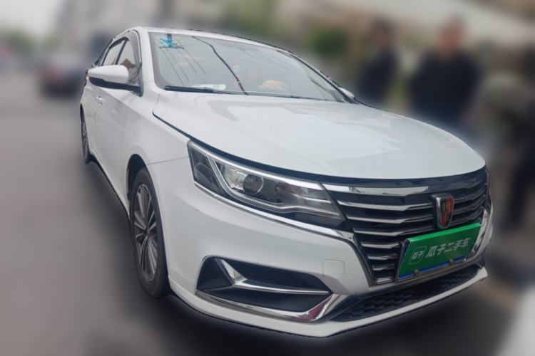 Used Roewe i6 2020 PLUS 1.6L CVT 4G Connected Glory Flagship Edition Front Right 45 Deg