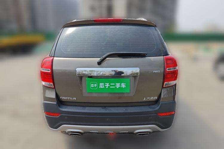 Used Chevrolet Captiva 2015 2.4L 4x4 Flagship Edition 7-Seater