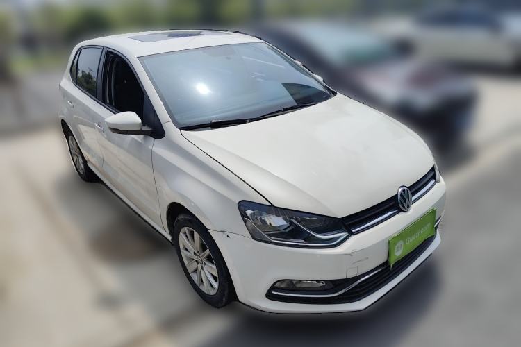 Used Volkswagen Polo 2016 1.6L Automatic Comfort Model Front Right 45 Deg