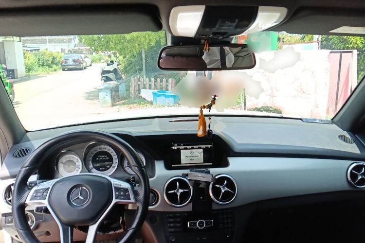 Used Mercedes-Benz GLK-Class 2015 GLK 300 4MATIC Fashion Edition Ultimate Version Center Console