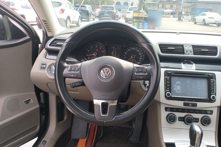 Used Volkswagen Magotan 2015 Facelift 1.8TSI Luxury Model