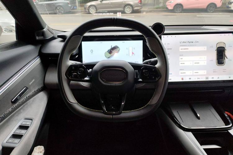 Used Lynk & Co 08 EM-P 2025 245km Ultra-Long Range Halo
