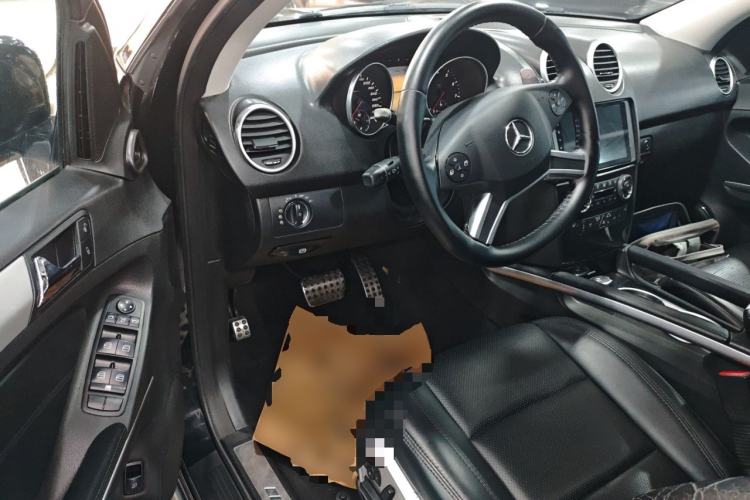 Used Mercedes-Benz M-Class AMG 2011 AMG ML 63 Driver Seat