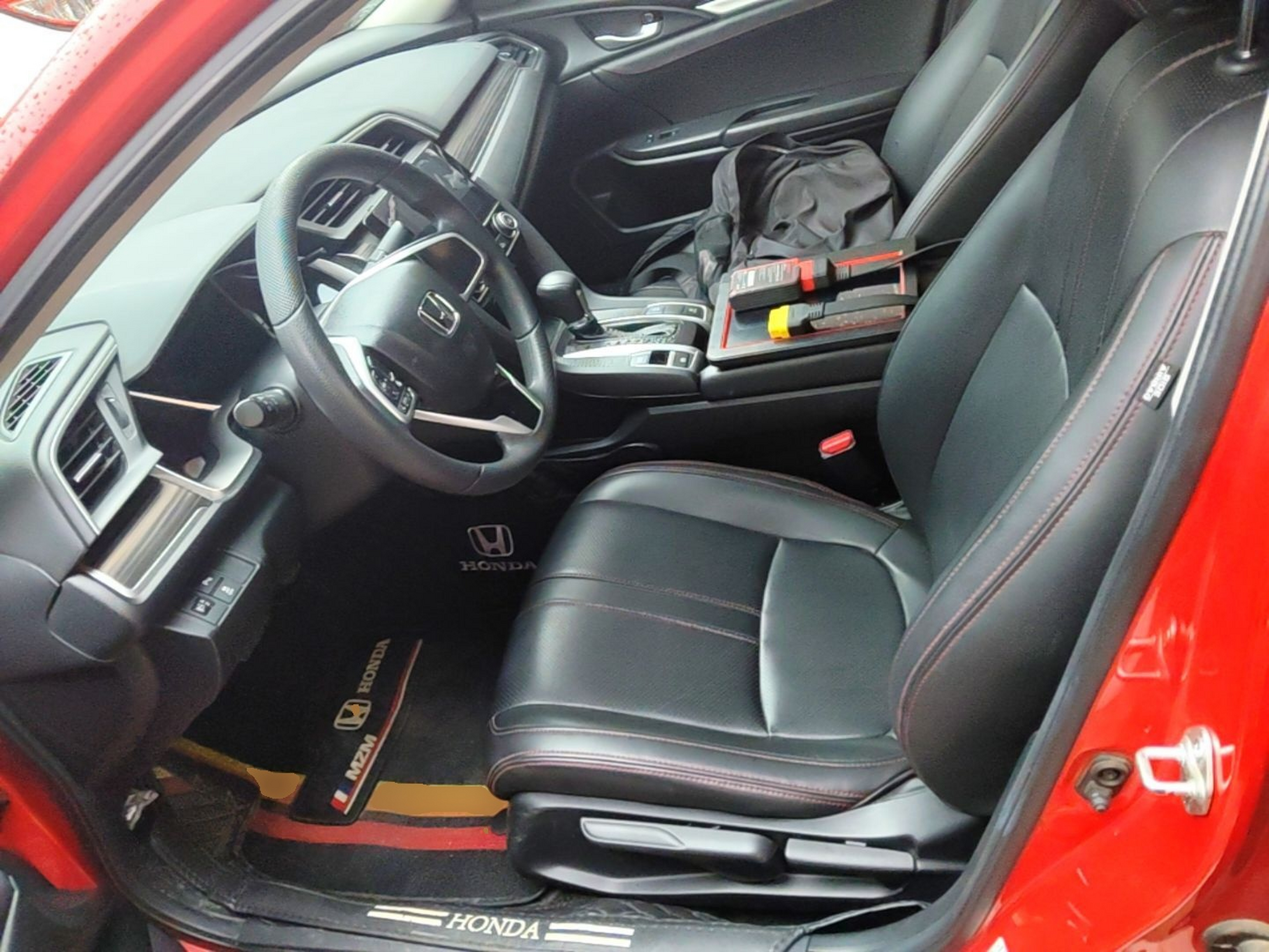Interior delantero