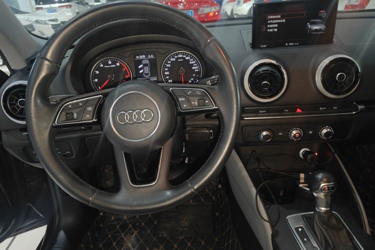 Used Audi A3 2017 Limousine 35 TFSI Fashion Model
