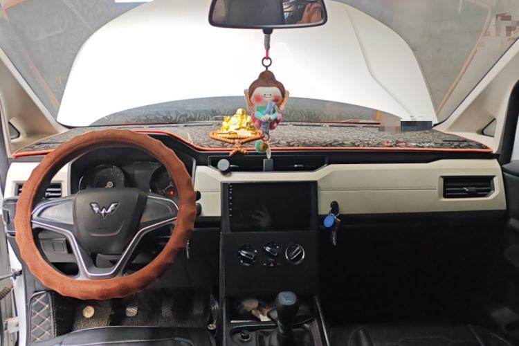 Used Wuling Hongguang PLUS 2019 1.5T Manual Comfort Version 7 Seats
