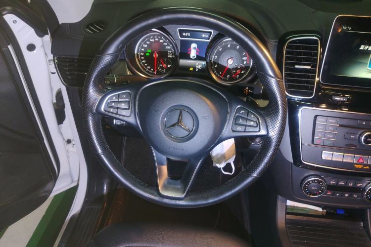 Used Mercedes-Benz GLE Coupe 2015 GLE 320 4MATIC Coupe SUV Steering Wheel