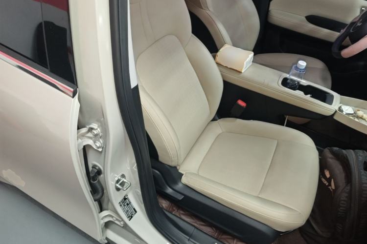 Used Wuling Bingo PLUS 2024 330 km Range Five-Seater Version