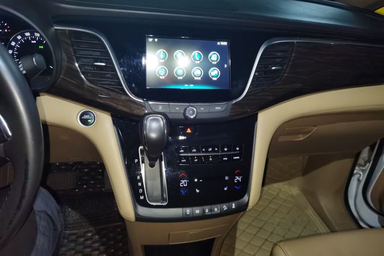 Used Buick GL8 2017 ES 28T Luxury Model China V Standard
