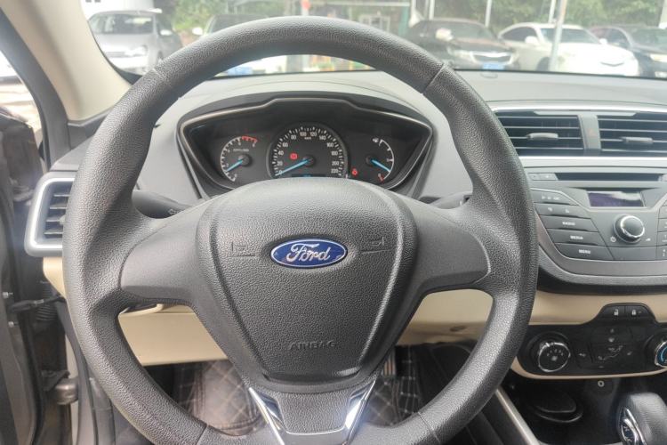 Used Ford Escort 2015 1.5L Automatic Comfort Edition