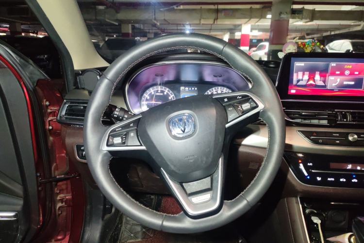 Used CHANGAN Raeton CC 2018 1.5T Automatic Haoya Model Guangmang Edition China V Standard
