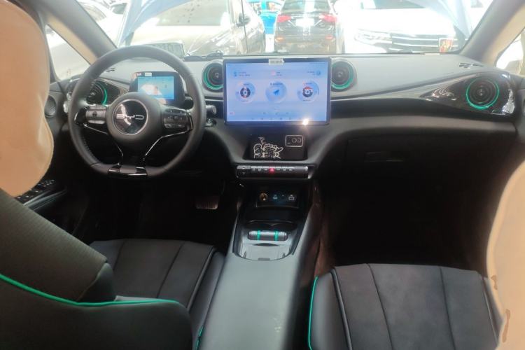 Used BYD Dolphin 2024 Honor Edition 420km Fashion Version Center Console