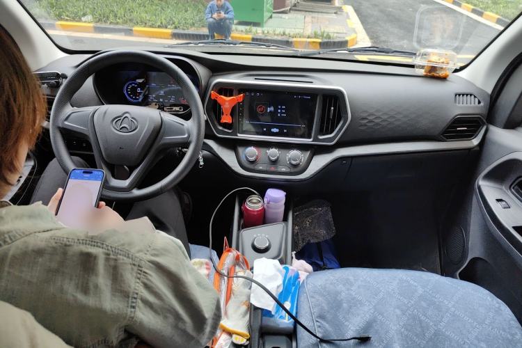 Used CHANGAN KAICHENG Ruixing EM60 2025 Model, Elite Type, 6 Seats, 300 km, Liftgate
