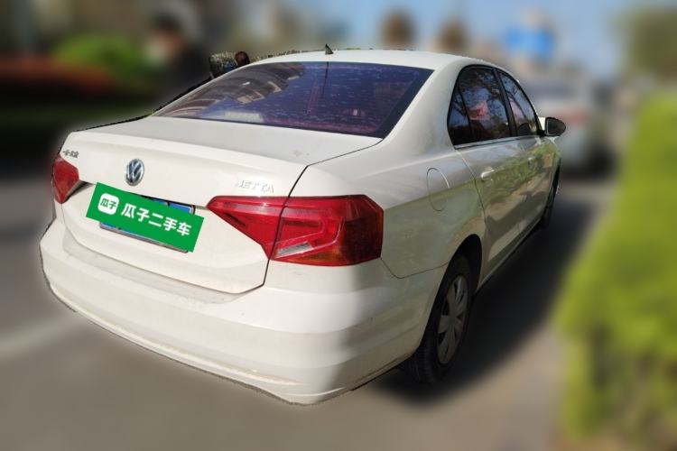 Used Volkswagen Jetta 2017 1.4L Manual Fashion Edition
