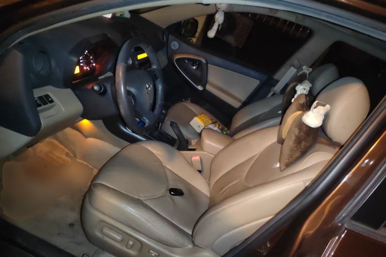 Used Toyota RAV4 2011 2.4L Automatic 4x4 Supreme Edition