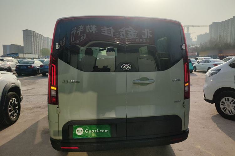 Used SAIC MAXUS Xintu V70 2023 2.0T Elite Edition Manual Transmission Short Wheelbase Low Roof 5/6 Seats (125 hp) Rear