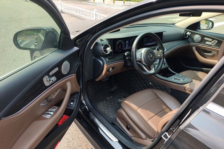 Used Mercedes-Benz E-Class 2020 Restyled E 300 L Sport Exclusive Edition Driver Seat