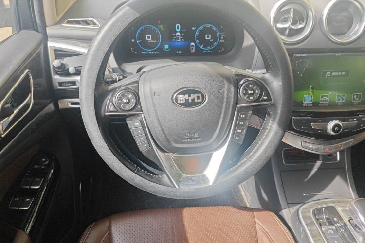 Used BYD Tang New Energy 2015 2.0T Four-Wheel-Drive Flagship Model Steering Wheel