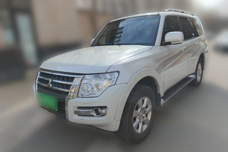 Used Mitsubishi Pajero 2018 3.0L Automatic Comfort Edition