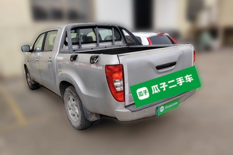 Used JMC Yuhu 7 2016 2.4T Two-Wheel Drive Luxury Edition JX4D24