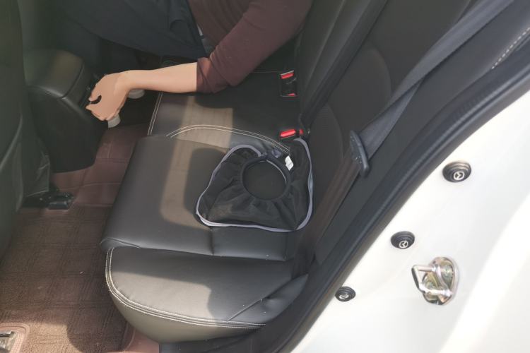 Used Mazda 3 Axela 2019 Cloud-Controlled Sedan 1.5L Automatic Luxury Model China VI Standard Left Rear Seat