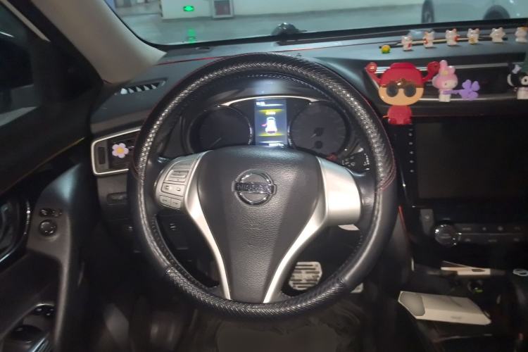 Used Nissan X-Trail 2014 2.5L CVT Luxury Edition 4WD
