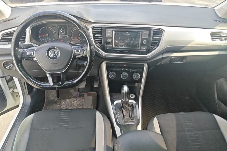 Used Volkswagen T-ROC 2018 230TSI DSG Two-Wheel Drive Advanced Version China V Standard